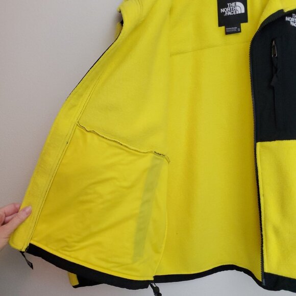 The North Face 95 Retro Denali jacket in Lemon - Picture 12 of 14